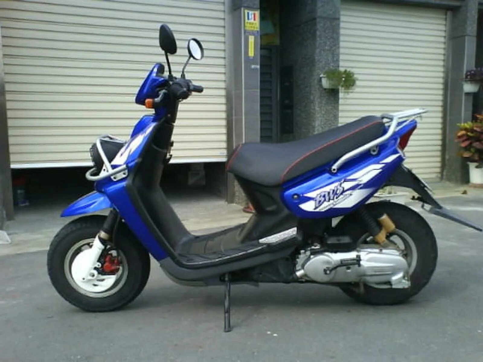 Yamaha bws 100. Ямаха BWS 100. Yamaha БВС 100. Yamaha BWS 100 2t. Скутер Ямаха 100 кубов.