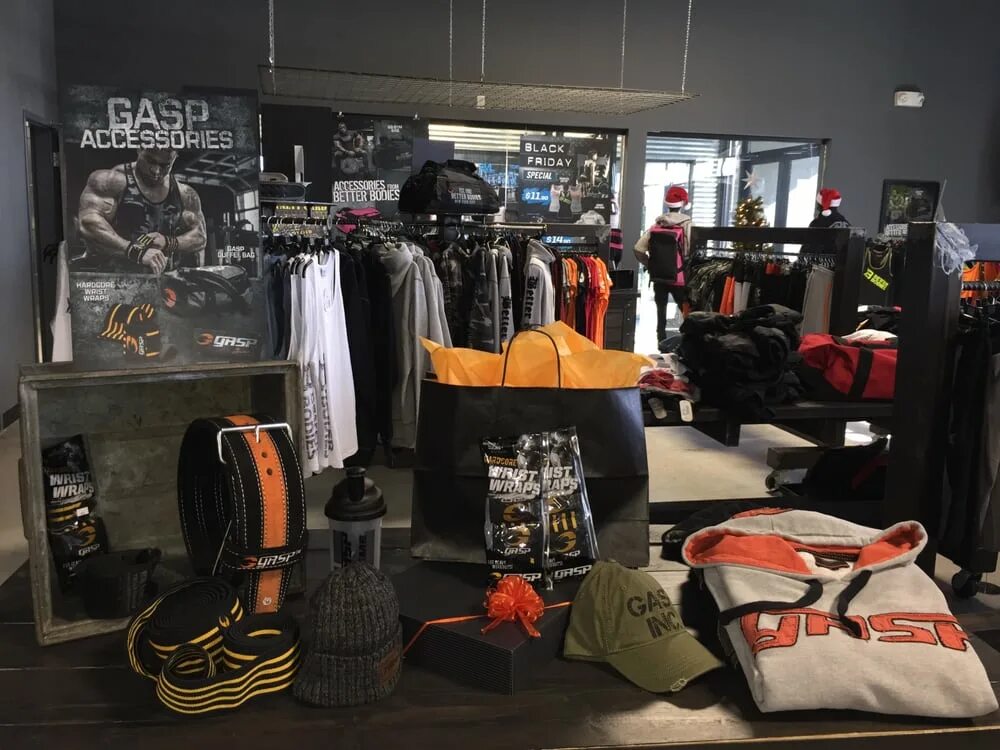 магазин копий брендовой одежды. магазин торговый центр дорогой. магазин копий брендовой одежды. бутик брендовой одежды. магазин копий брендовой одежды.