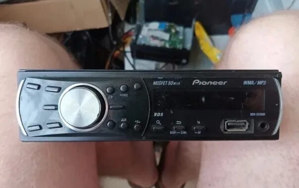 Pioneer deh-3210. Deh 3210ub. Пионер 3210ub. Pioneer deh 8300sd. Автомагнитола читает