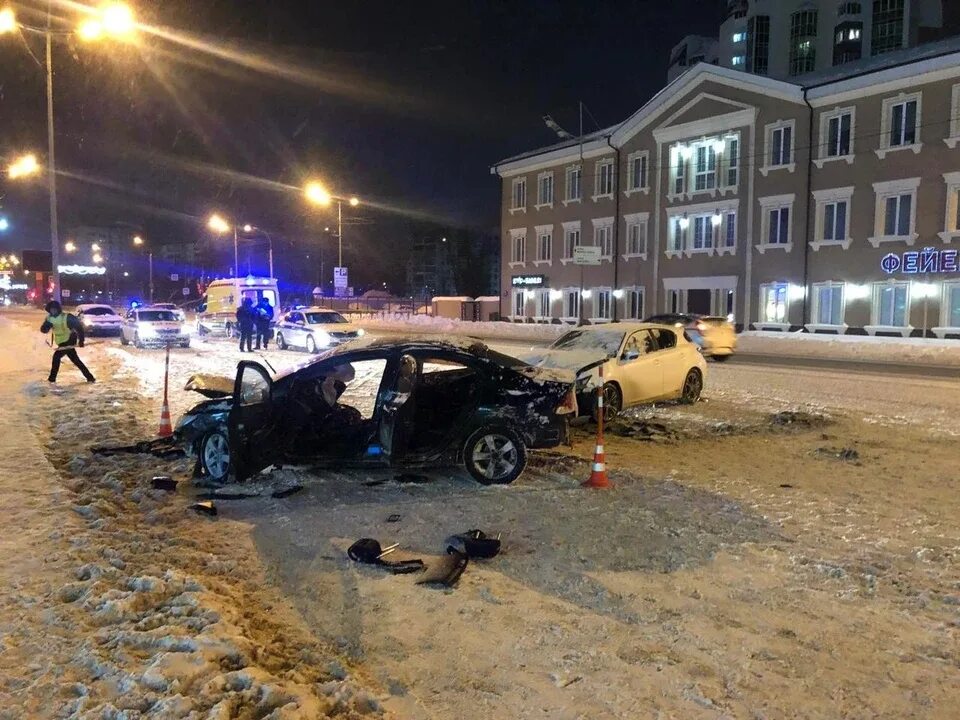 Происшествия тюменская. Дтп на московском трасе вчера. Происшествия тюменская. Дтп на червишевском тракте в тюмени. Происшествия тюменская.