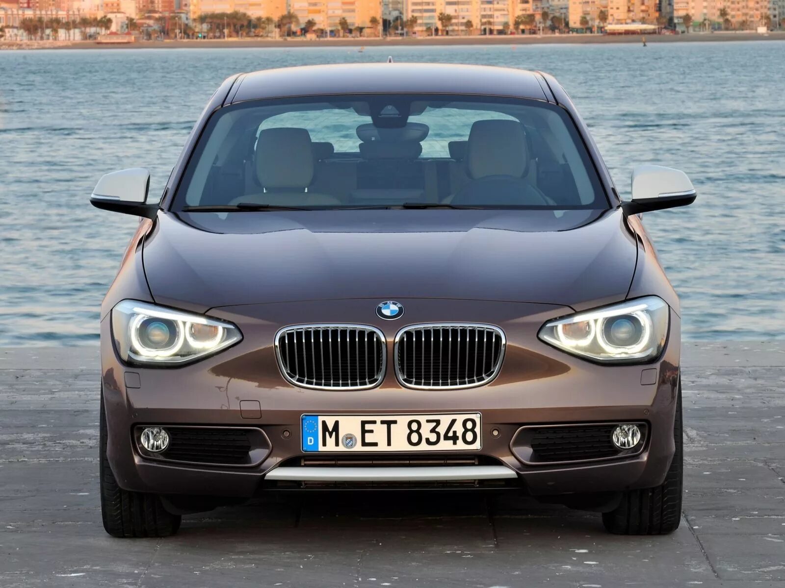 Автомобиль bmw 1. BMW 1. BMW 1 Series f21. BMW 1 2012. 116 BMW 2014.