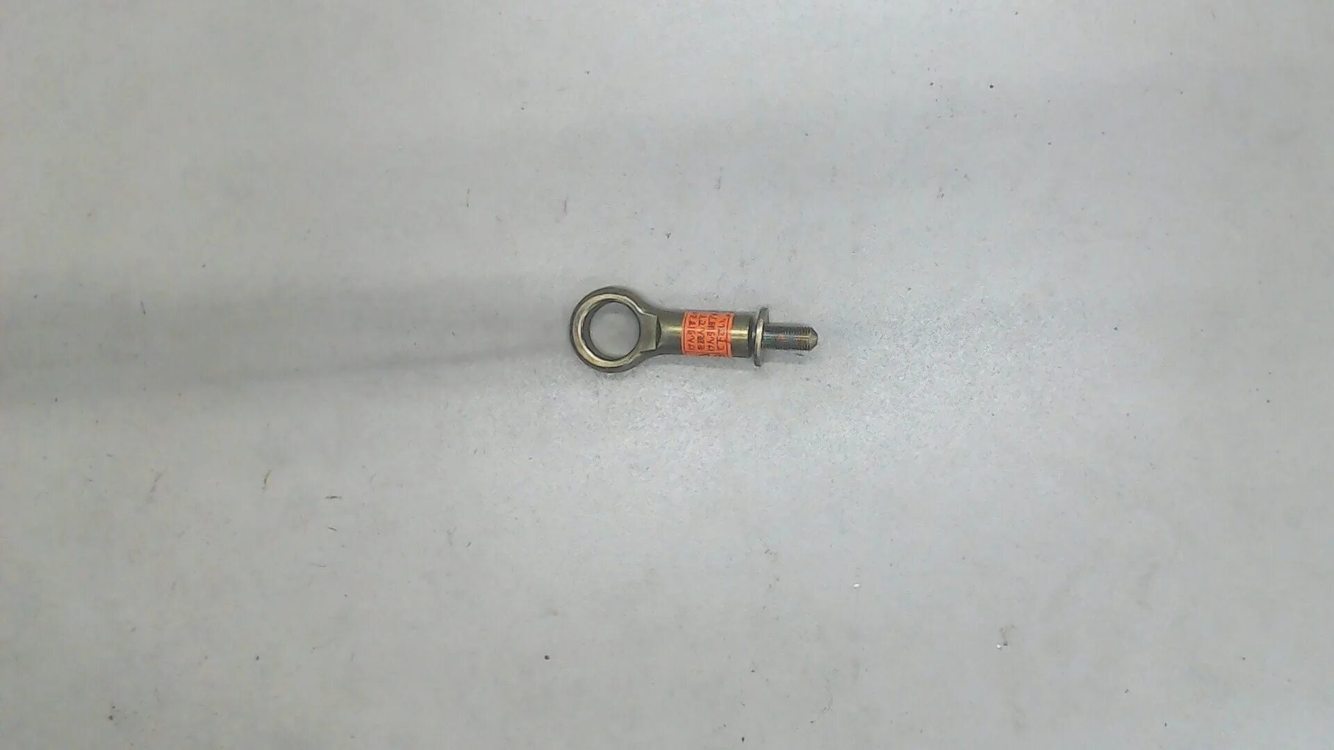 Крюк 2006. Крюк 2006. Крюк форд фокус 2. Авенсис 2004 крюк буксировочный. Форд фокус 2 буксировочный крюк шаг резьбы.