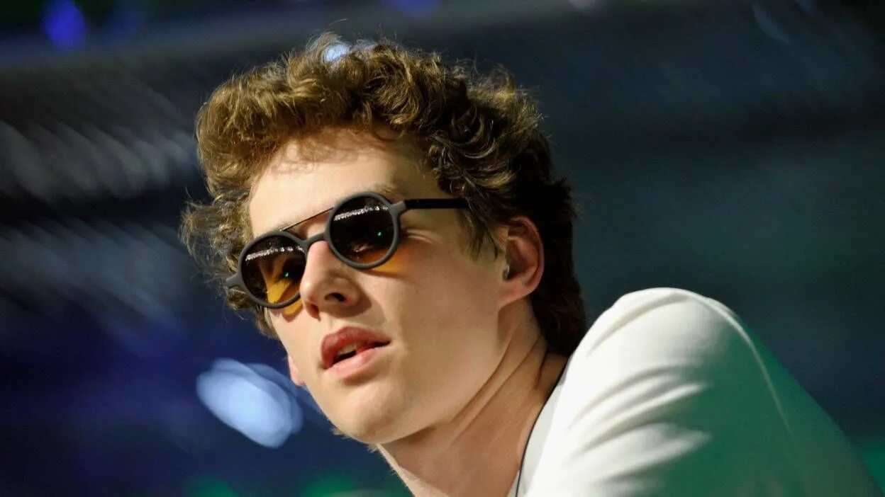 Lost Frequencies. Lost Frequencies группа. Lost Frequencies фото. Lost Frequencies бельгийский музыкальный продюсер. Lost frequencies head