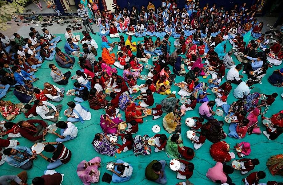 Сирийская школьная форма. Different world sitcom. Different world schools. Different world schools. Different world из мультика.