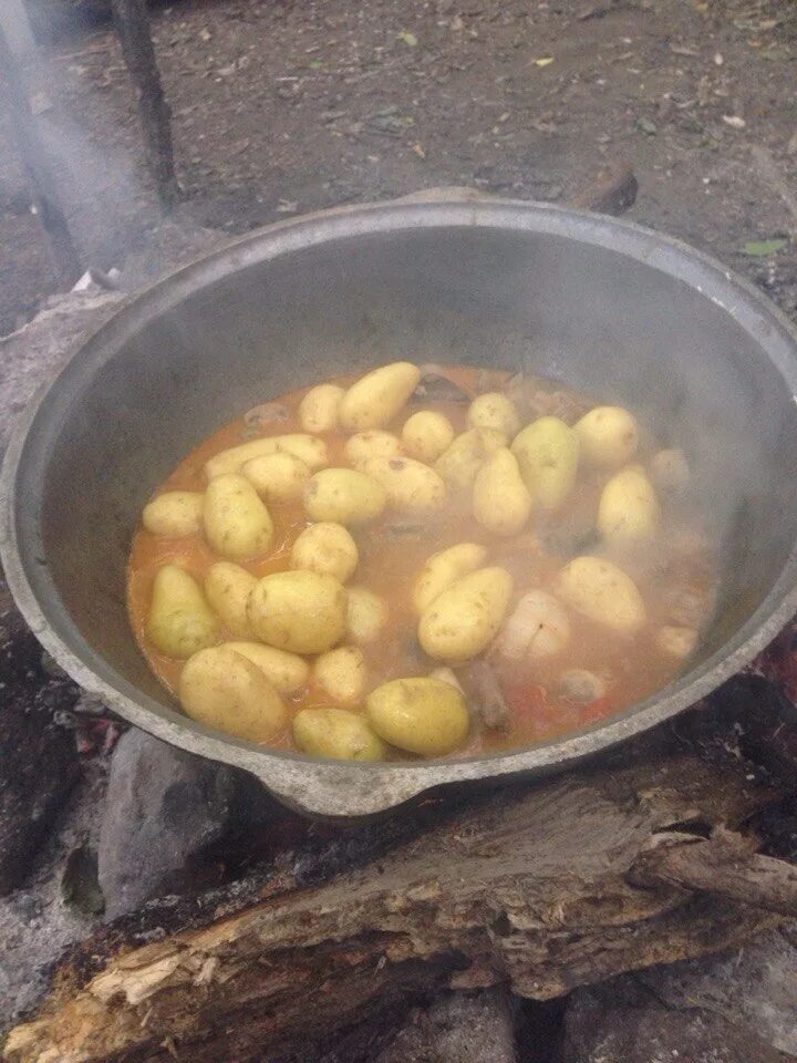 Заяц в казане с картошкой. Заяц в казане с картошкой