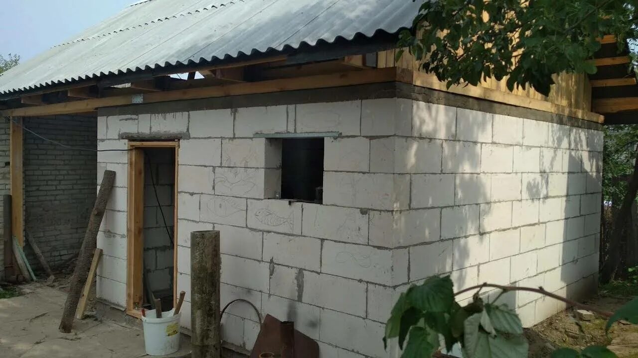 Парилка из газоблоков. Внутренняя отделка бани из пеноблока. Парилка из газоблоков. Баня из газобетона 3 на 3. Баня 3х5 из газобетона.