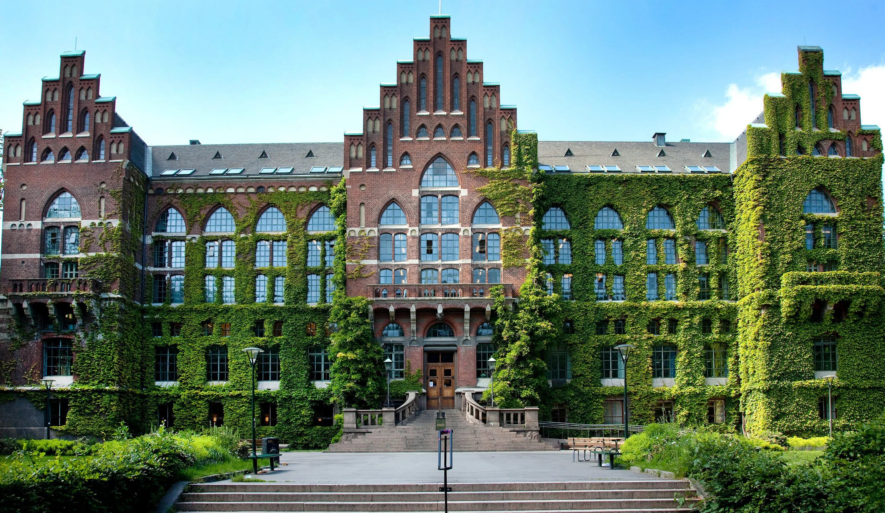 Самый лучший университет в мире. Знаменитый университет Лунд. Университет Гейдельберга интернационал. Лондонский университет в Швеции. Штудиенколлег университета Гейдельберга.