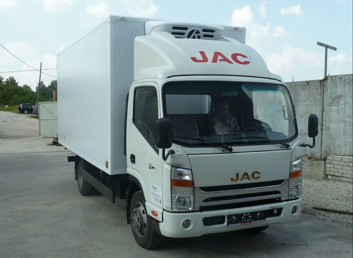 JAC n25 рефрижератор. Грузовик JAC n56. JAC n120 рефрижератор. Джак 56 рефрижератор.