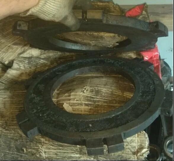 Диск средний. Диск средний 1520-1601085 мтз 1221. 06. 45. Диск д-460.