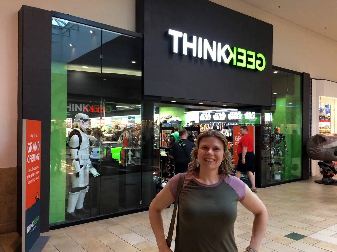 Beek geek. Geek магазин. thinkgeek магазин. finland geek store.