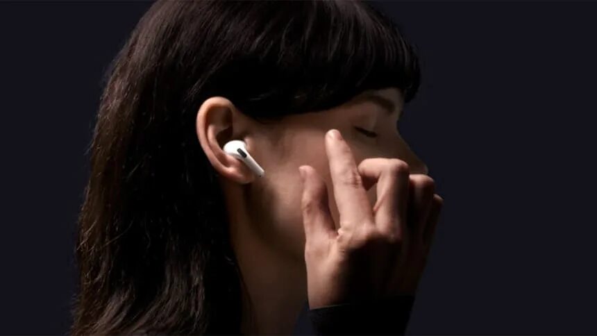Андроид наушники играют беспроводные тихо. Apple airpods pro на человеке. airpods pro 2 в ушах. наушники airpods pro в ушах. девушка с беспроводными наушниками.