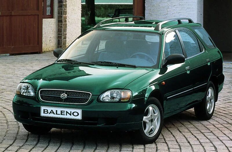 Suzuki Baleno Wagon 1999-2002. Suzuki Baleno i 1995 - 2002 седан. Suzuki Baleno 1998 хэтчбек. Сузуки Балено 2001 универсал.