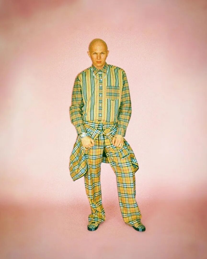 Гоша карцев рост. Карцев стилист. Гоша карцев топ модель на тнт. Гоша карцев топ модель. Гоша карцев.