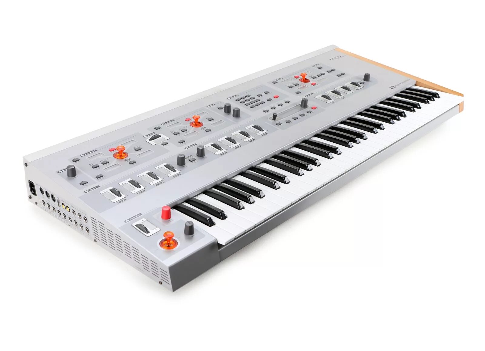 Synth e