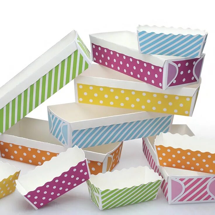 Упаковка из бумаги для выпечки. Упаковка для пирога из бумаги. Форма бумажная для выпечки квадратная. Формы из бумаги для выпечки.