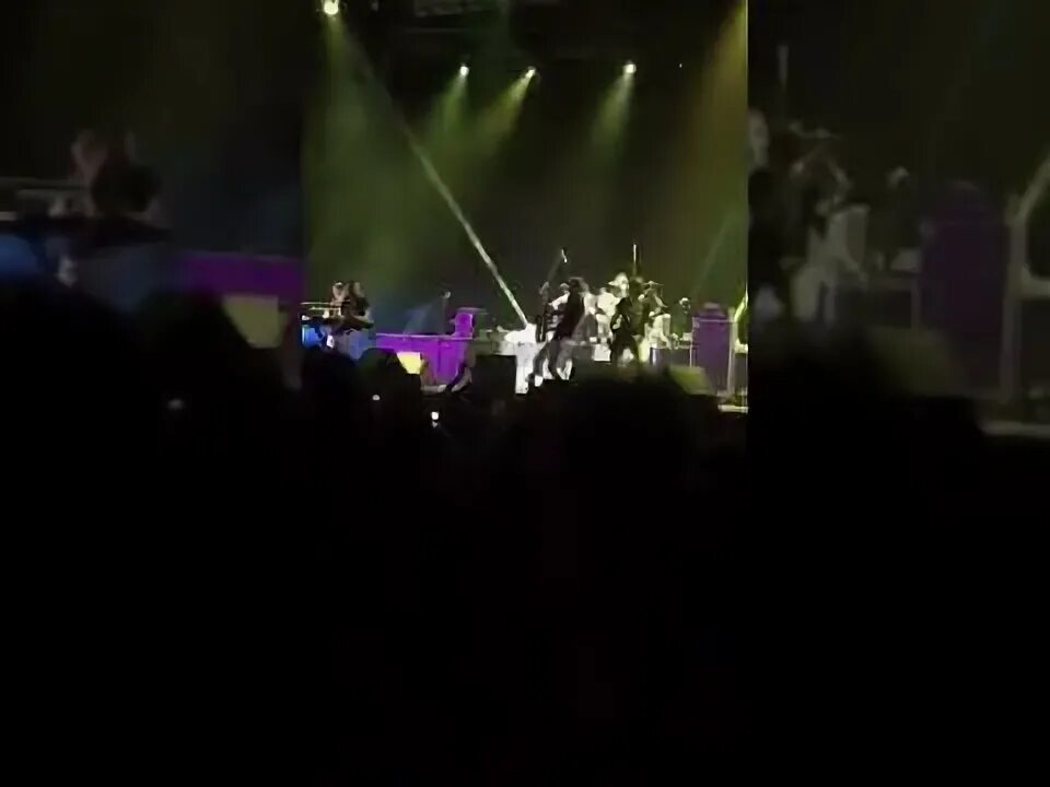 Виктор иванович королев. Виктор королев концерт. Видео концерта виктора королева в измайлово. Коцерт виктор королева. Ютуб королев концерт.