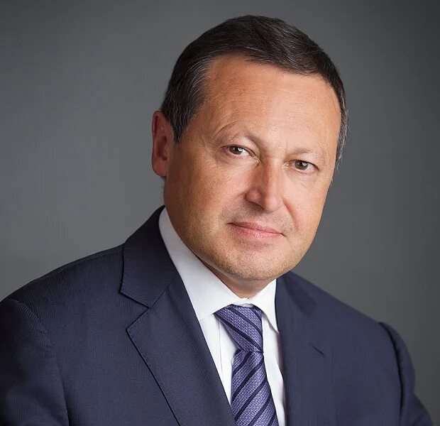 Эдхам шукриевич акбулатов. Эдхам акбулатов красноярск. Акбулатов эдхам шукреевич. Эдхам акбулатов красноярск. Эдхам акбулатов.