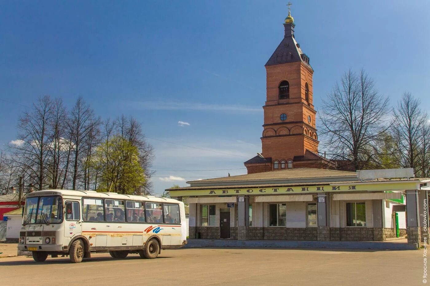 Расписание автобусов окуловка-кулотино. Автостанция окуловка телефон. Окуловка улица ленина. Окуловка кцсо. Окуловка старые фото.