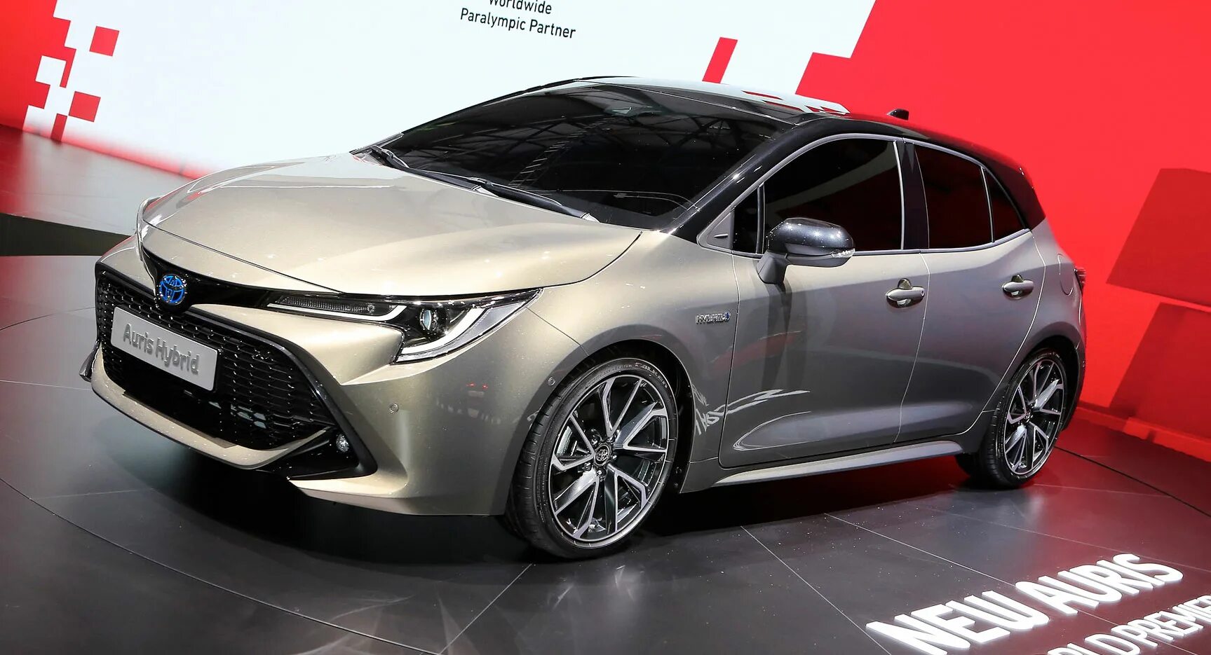 Тойота аурис новая. Toyota Auris Hybrid 2019. Тойота аурис гибрид 2018. Тойота аурис гибрид 2019. Новая Тойота аурис 2022.