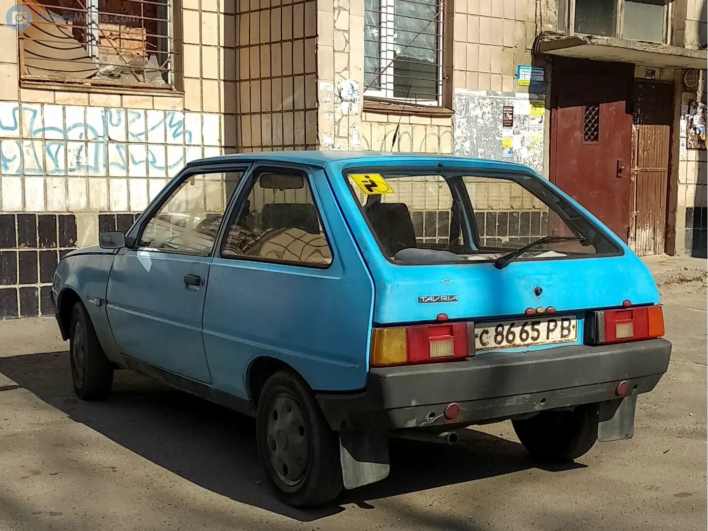 ЗАЗ-1102 «Таврия». ЗАЗ 1102 «Таврия» 1102. ЗАЗ Таврия 1102 синий. ЗАЗ-1102 «Таврия» СССР. Почему таврия