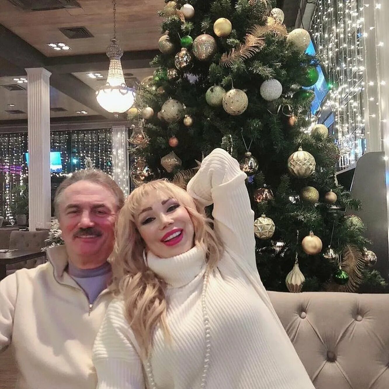 Маша мужа. Маша мужа. Маша распутина с мужем. Маша распутина с мужем 2022. Маша распутина с мужем.