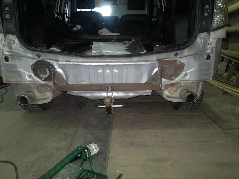 Съёмный фаркоп субару форестер 3 рестайлинг. Фаркоп outback 2000. Фаркоп на субару форестер. Фаркоп на субару импреза 2007. Фаркоп на форестер сф5.