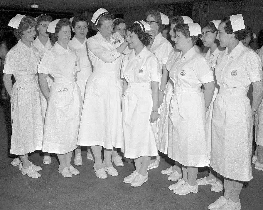 Школа медсестер. Медсестры 1960. Школа медсестер / nurse me!. Медсестра в Германии. Медсестра в Швеции.