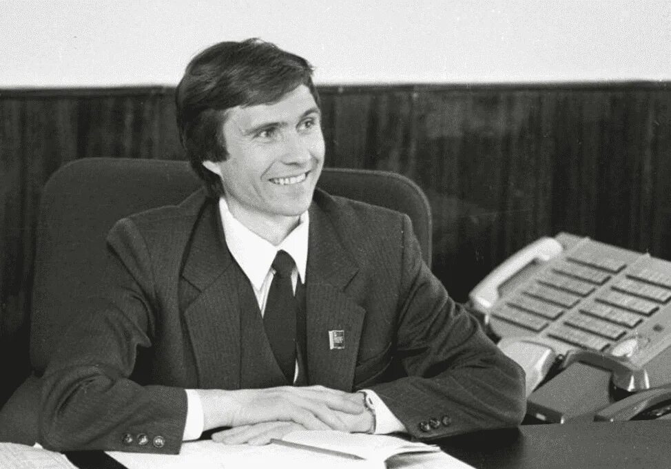 Богданов владимир леонидович сургутнефтегаз. Генеральный директор сургут. Дорощук андрей борисович сургут. Лозинский александр. Генеральный директор сургут.