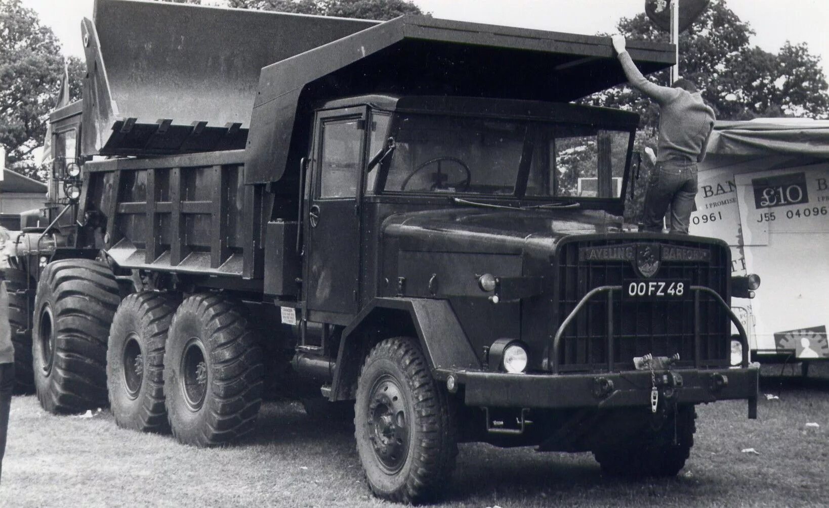 Aveling-Barford. Aveling-Barford грузовик. Leyland beaver 3 самосвал. Самосвал hug 98 MB 1939. Грузовик 48