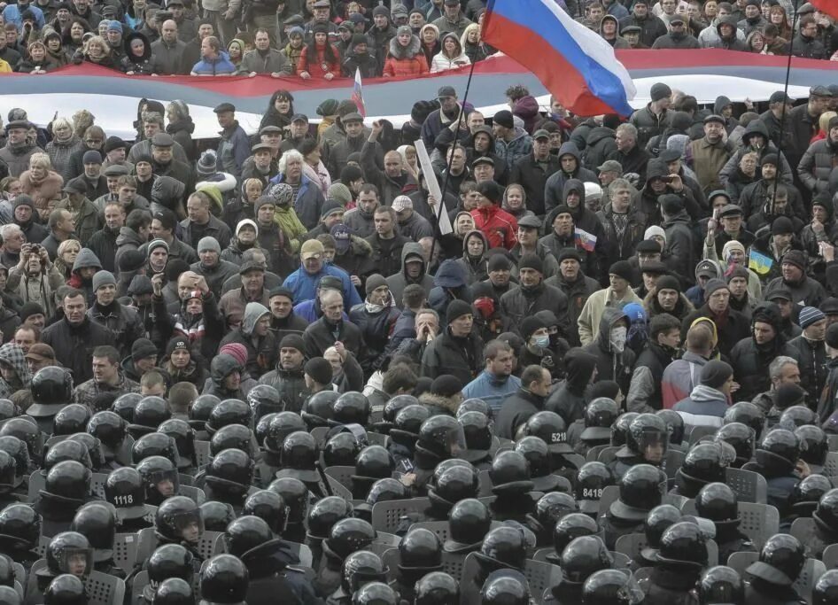 Пророссийские протесты в Харькове 2014. Пророссийские митинги в Харькове 2014. Пророссийские митинги в Харькове. Харьков в 2014 году протесты. Митинг в харькове 2024