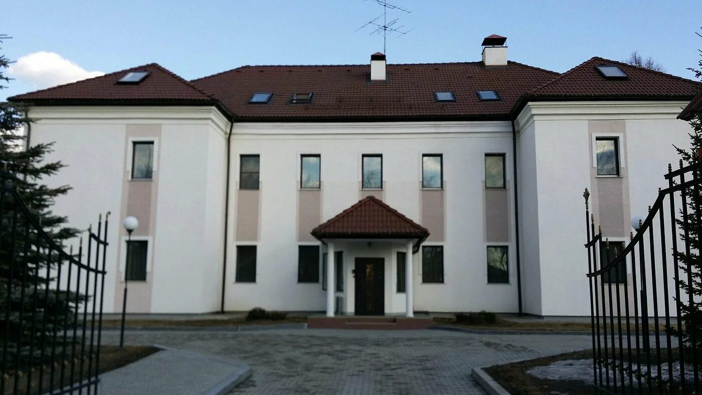 Гостиница элем пышма. Гостиница элем пышма. Гостиница металлург верхняя пышма. Гостиница элем верхняя пышма. Гостиница элем верхняя пышма.