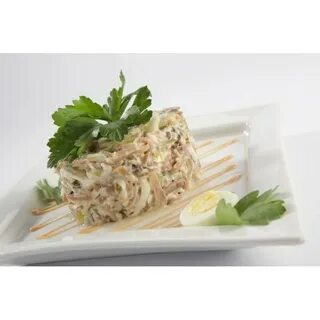 Салат царский с курицей и шампиньонами