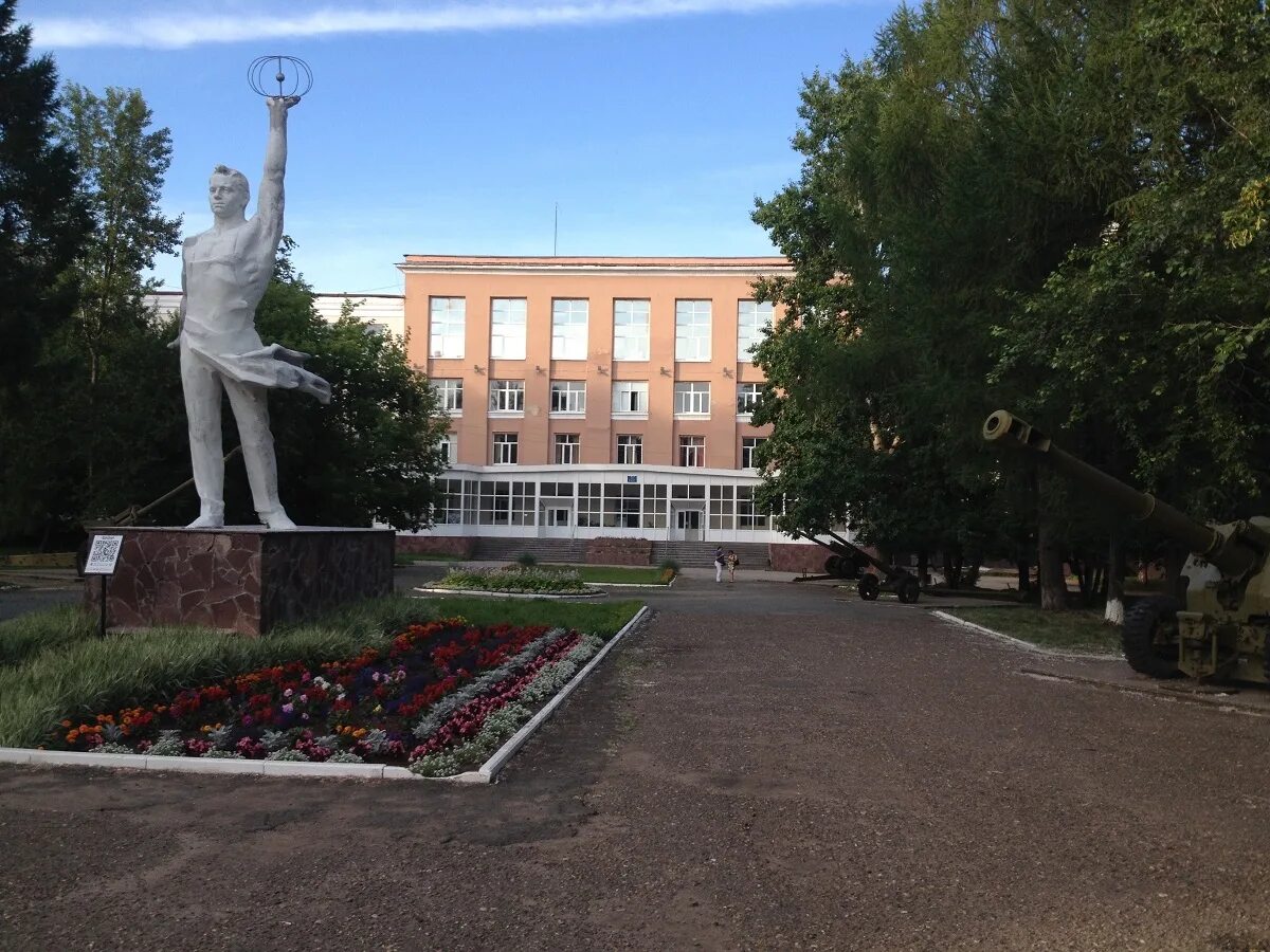 ижгту. калашникова. ижевский университет калашникова. памятник ижгту ижевск. ижгту.