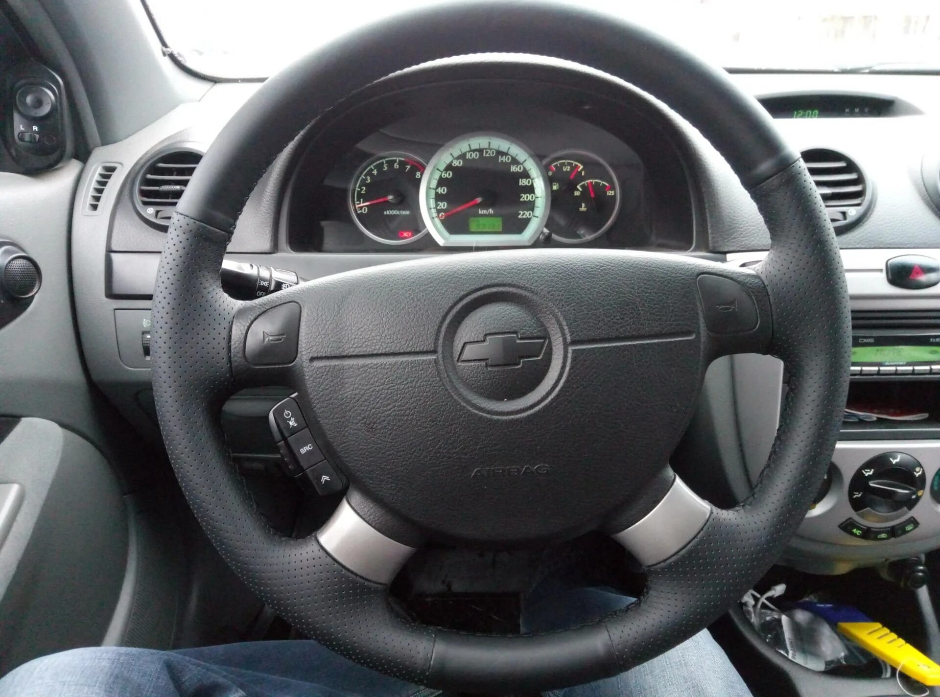 Руль лачетти хэтчбек. Chevrolet lacetti руль от. Руль шевроле лачетти 2008 года. Chevrolet lacetti руль. Шевроле лачетти 2008 руль.