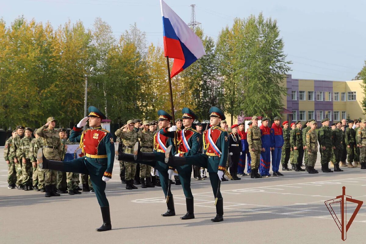 Военный институт Росгвардии. Пермский институт Росгвардии. Гвардейская смена. Гвардейская смена Пермь. Военные в пермском крае