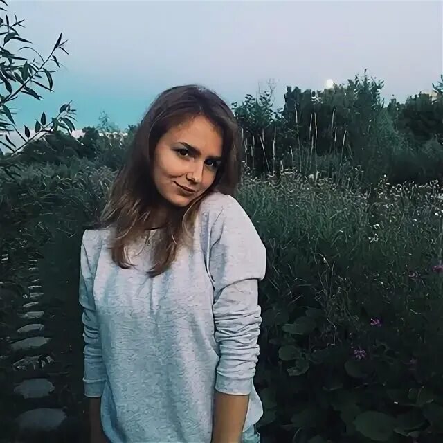 Девочка 1999 года рождения. Фото девушек в 1999. Девушка 1999 год. Девушки 1999 года рождения фото. Девушки 1999 года.