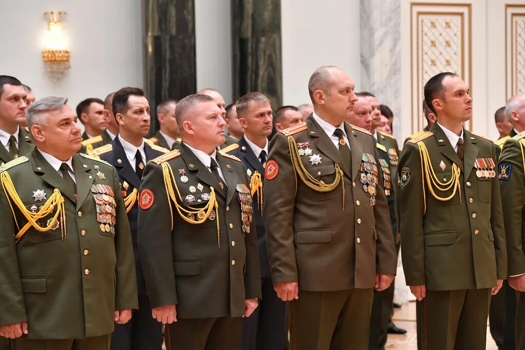 Погоне на сегодня. Присвоение генеральских званий в Беларуси. Путинсегодня вручит Генеральские погоны..