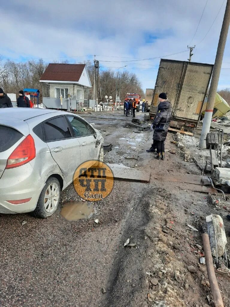 Авария на Железнодорожном переезде. ДТП на переезде сегодня в Липецкой области. ДТП на Железнодорожном переезде. ДТП на ЖД переезде сегодня.