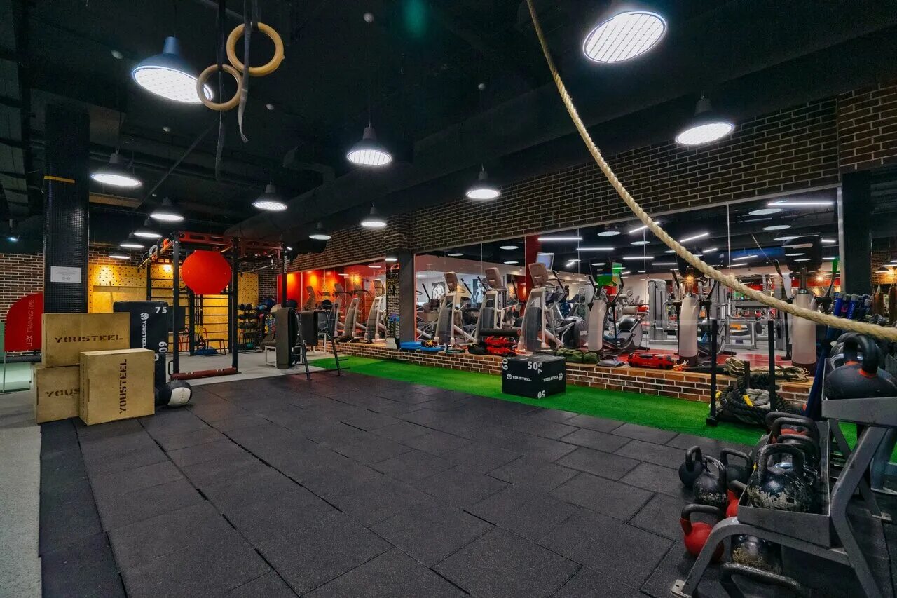 100 фит говорово. 100 пудов курган тренажерный зал. Фитнес центр 100 процентов солнцево. Фитнес 100 процентов ярославль. Фитнес-центр 100 москва.