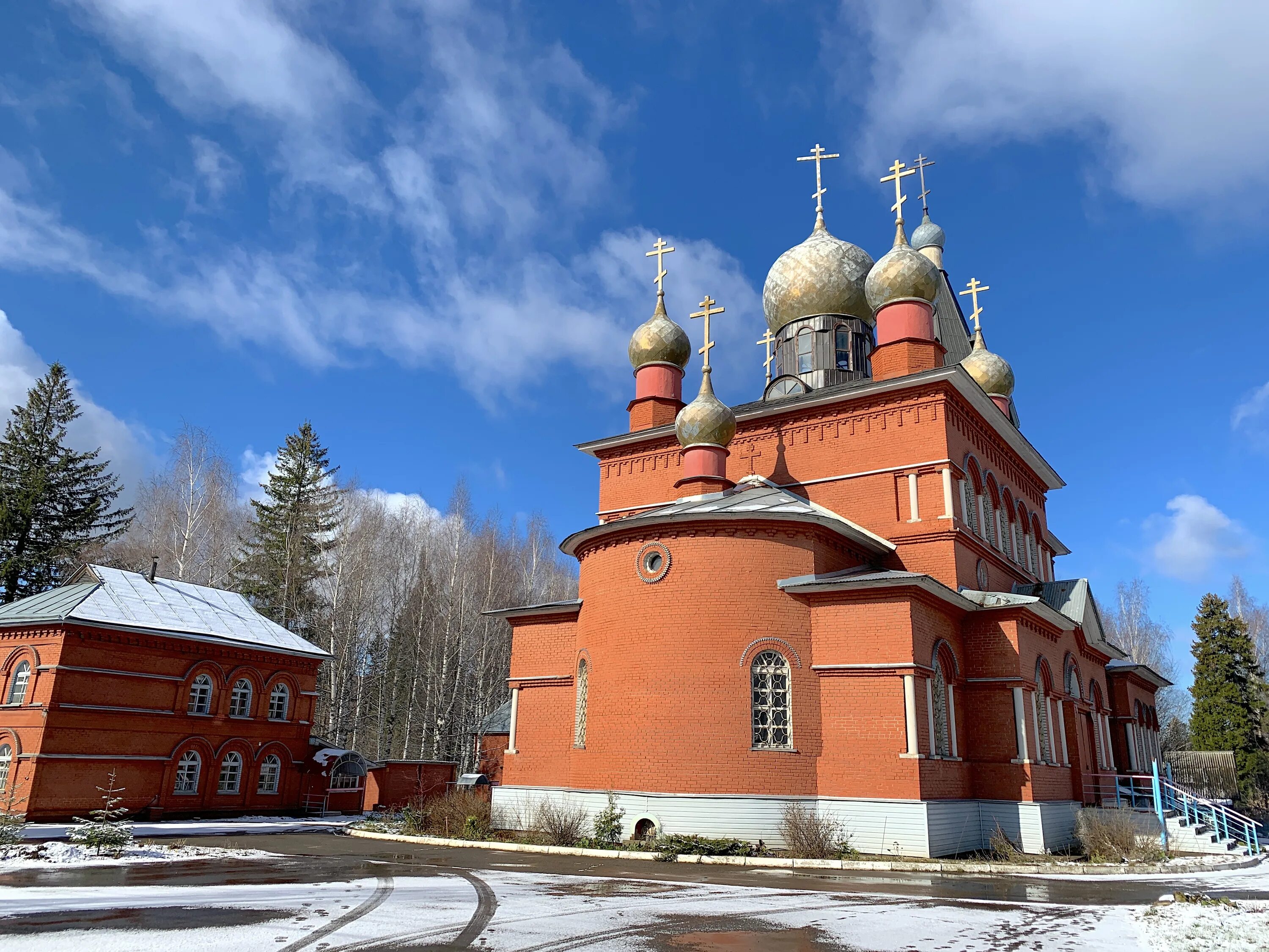 Работа церкви ижевск. Храм покрова пресвятой богородицы (ижевск). старообрядческая церковь ижевск. арзамас старообрядческая церковь. старообрядческая церковь в глазове.