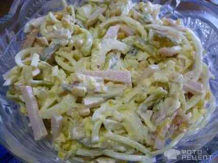 Копченая курица с солеными огурцами