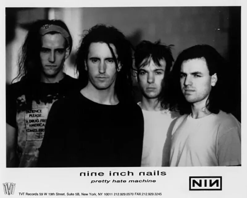 Pretty hate machine nine inch nails обложка. Nine inch nails pretty hate machine 1989. Nine inch nails hate. Футболка nin. Nine inch nails fragile.