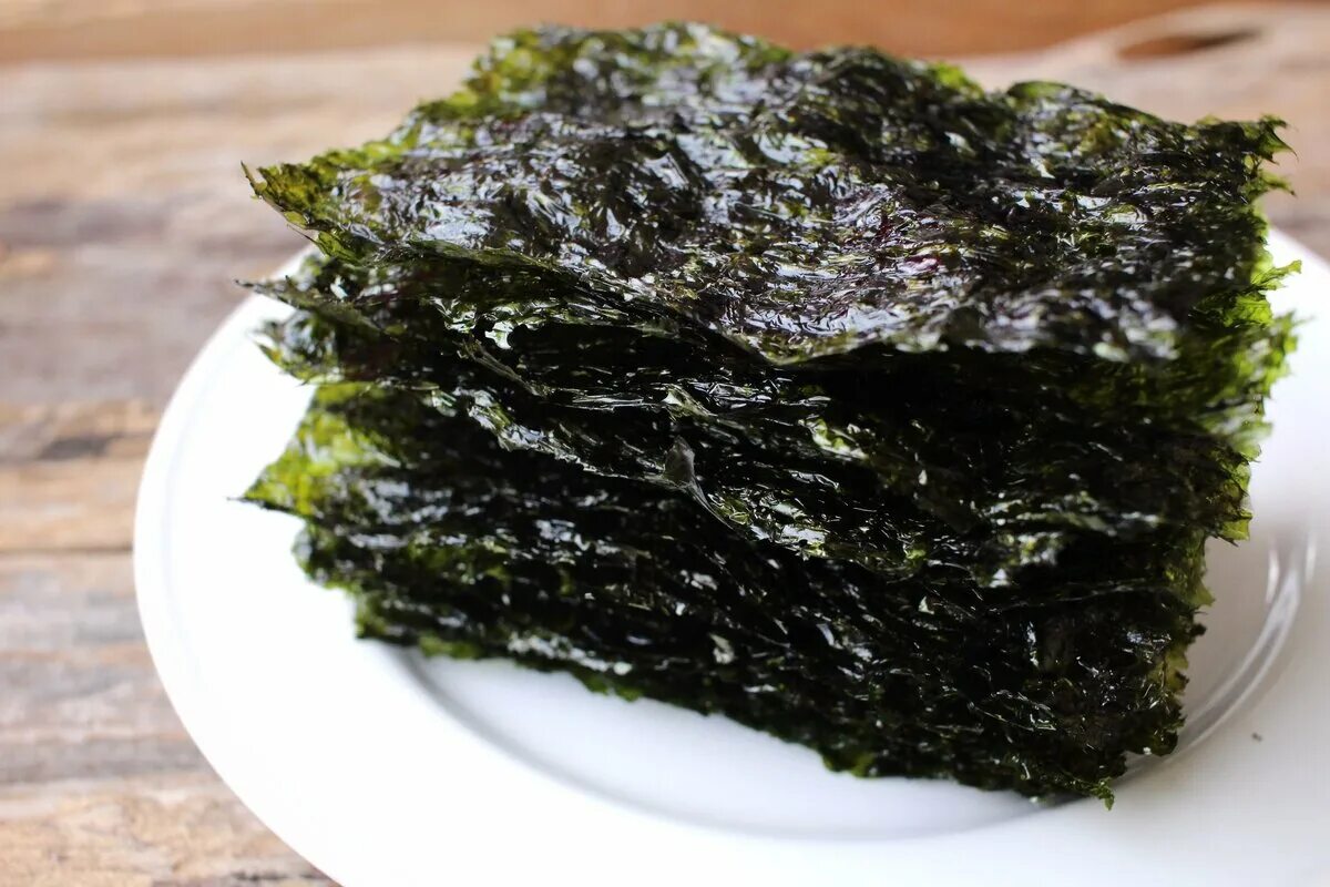 Морская капуста нори. Морская капуста dried Seaweed. Морская капуста сушеная нори. Морская капуста листы нори.