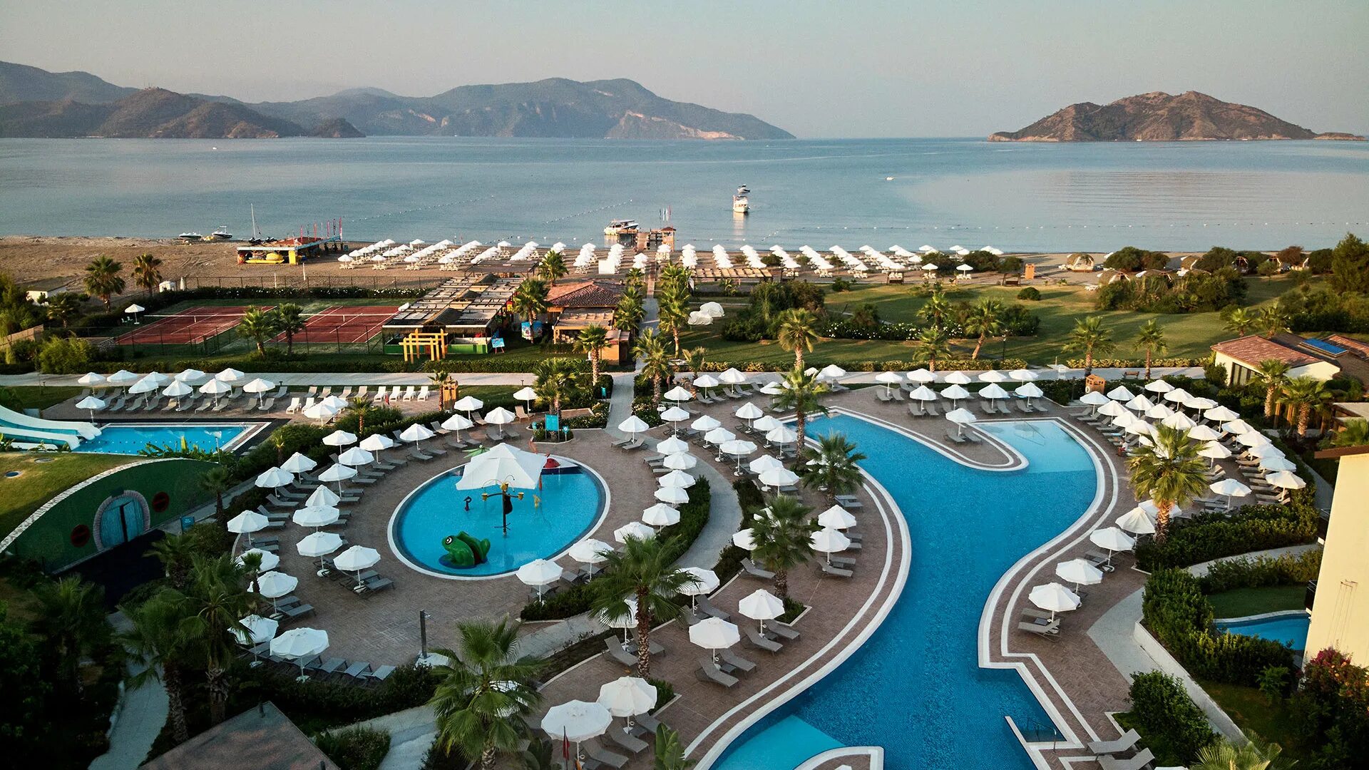 Турция отдых цена из минска. Barut Sensatori Фетхие. TUI Sensatori Resort Barut Fethiye. TUI Blue Sensatori. Отели в Фетхие TUI.