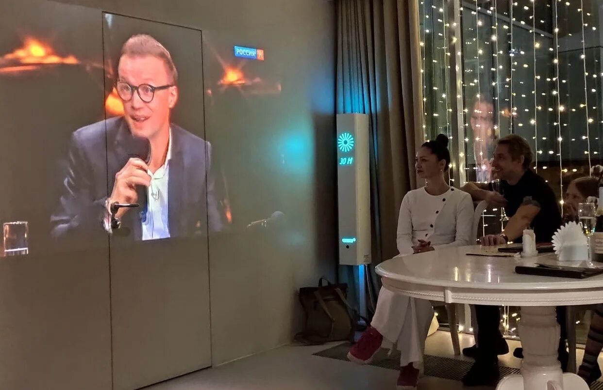 Танцы на тнт 2022 судьи. Удивить жюри. Удивить жюри. Удивить жюри. Мигель удивлен.