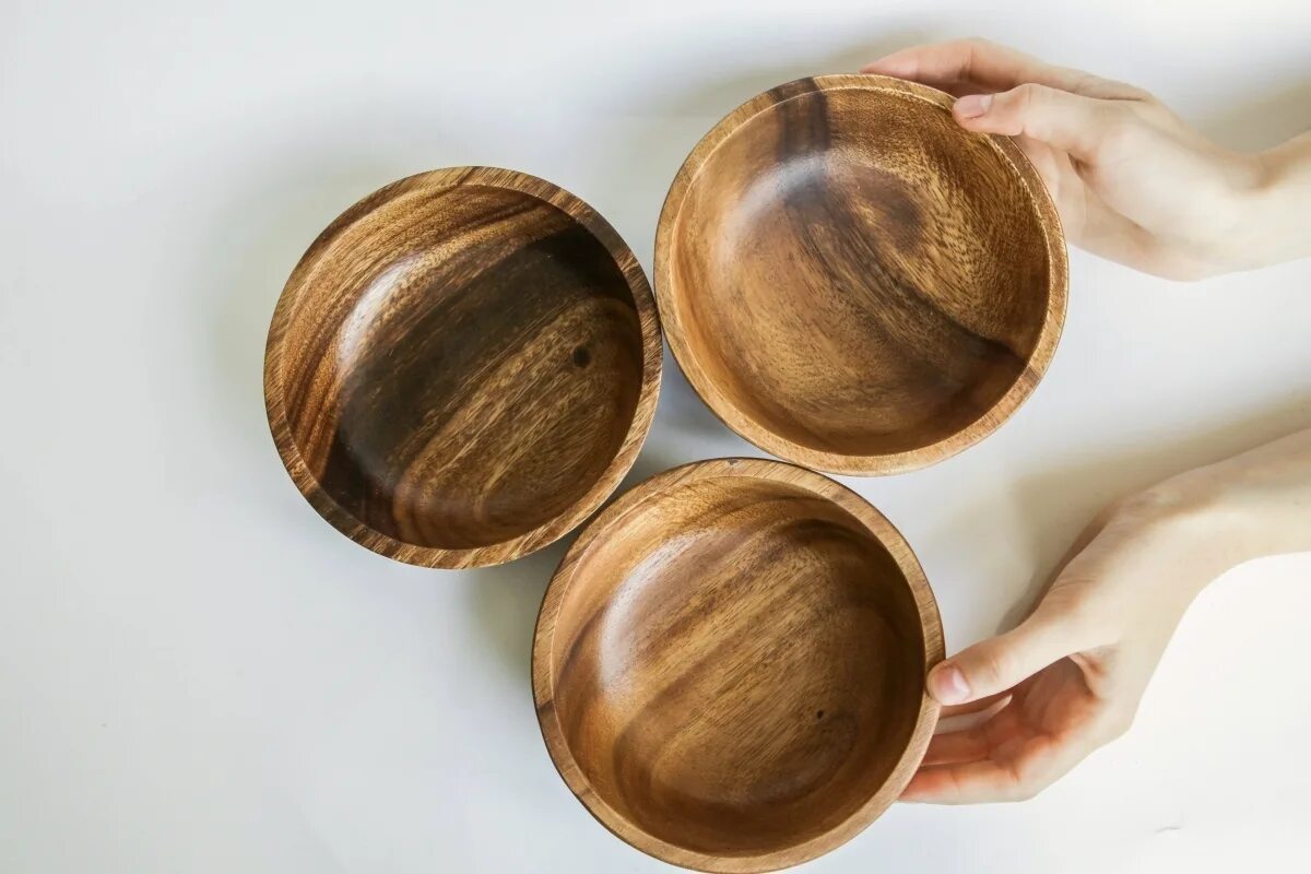 деревянная коллекция. деревянная коллекция. деревянная посуда в интерьере. игрушка головоломка для детей деревянная. интерьер под старину.