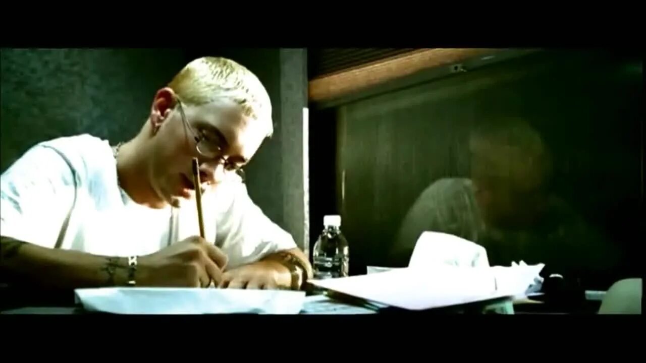 Эминем Стэн. Эминем в суде 2000. Dido Eminem. Стэн и слим Эминем.