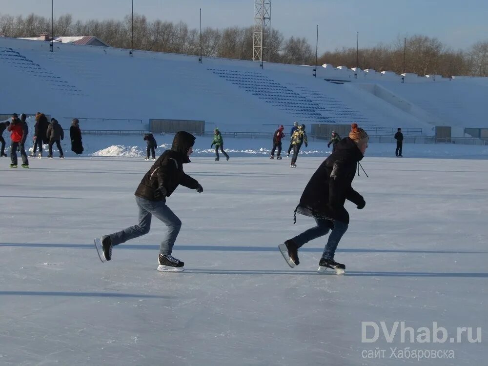 Ледовый дворец комсомольск-на-амуре дзержинского. Каток металлург комсомольск на амуре. Новый каток в комсомольске на амуре. Каток комсомольск на амуре. Каток на дзержинского комсомольск-на-амуре.
