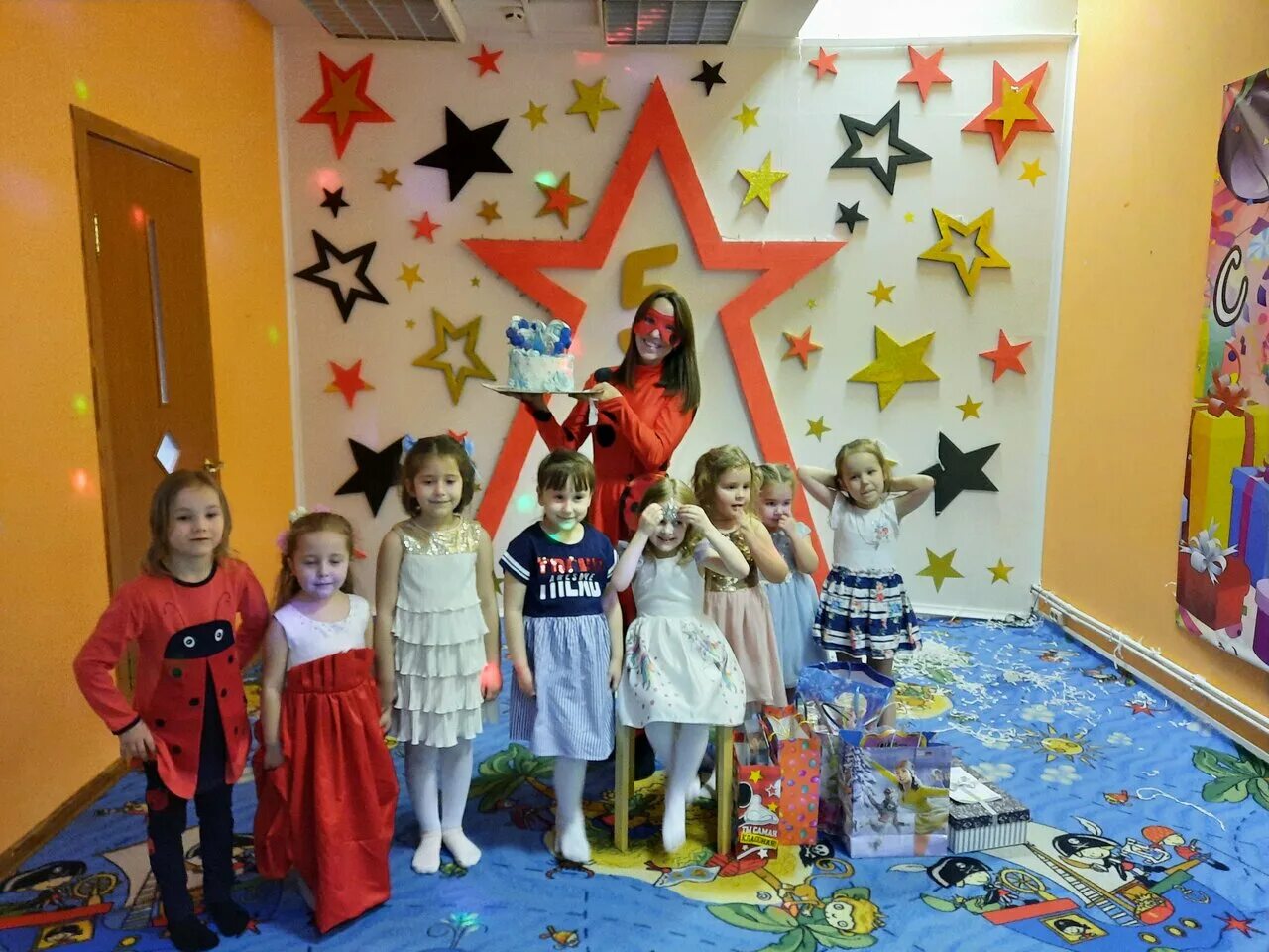 Дмитровская детская школа искусств. Детские дмитров сайт. Гбсу со мо “дмитровский детский дом-интернат”. Мдоу 15 земляничка. Музыкальная школа дмитров.