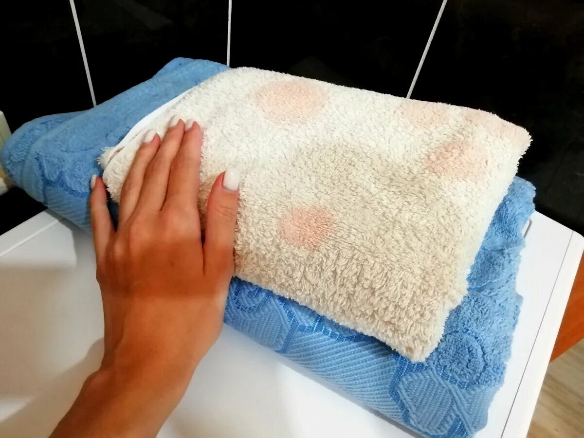 Вонючее полотенце. Неприятный запах от полотенца. Спасти полотенце от запаха сырости. Ущерб малому полотенцу.